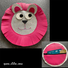 Charger l'image dans la galerie, Patron et tutoriel couture PDF Lancelot le lionceau - porte monnaie - Sacaptiloup