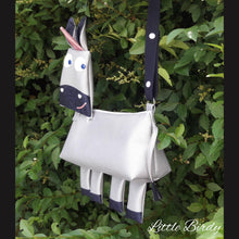Charger l'image dans la galerie, Patron et tutoriel couture PDF Naëlle la zébrelle - sac bandoulière zèbre pour enfant - Sacaptiloup