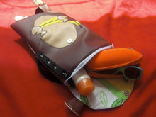 Charger l'image dans la galerie, Sac d'école maternelle/crèche/sac à goûter/sac à doudou enfant singe en simili cuir marron et beige