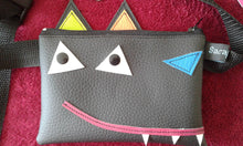 Charger l'image dans la galerie, Pochette/sacoche enfant loup en simili cuir