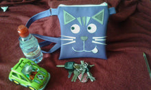 Charger l'image dans la galerie, sac bandoulière/pochette chat en simili cuir