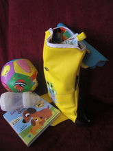 Charger l'image dans la galerie, Sac d'école maternelle/crèche/sac à goûter/sac à doudou enfant lion en simili cuir beige (crinière arrondie)
