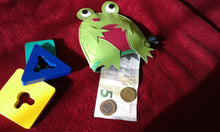 Charger l'image dans la galerie, trousse à bijoux grenouille en simili cuir