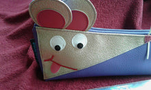 Charger l'image dans la galerie, Trousse de maquillage souris en simili cuir