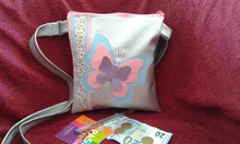 Charger l'image dans la galerie, Sac bandoulière/pochette papillon en simili cuir