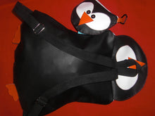 Charger l'image dans la galerie, Sac d'école maternelle/crèche/sac à goûter/sac à doudou enfant pingouin en simili cuir noir et blanc