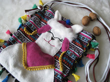 Charger l'image dans la galerie, Patron et tutoriel papier Ernesto le lama - pochette bandoulière lama