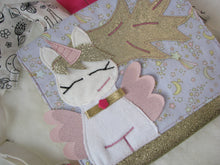 Charger l'image dans la galerie, Patron et tutoriel couture d'Iseult, la licorne à la crinière de feu - sac à dos - enfant - girly - fille - princesse
