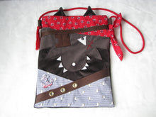 Charger l'image dans la galerie, Patron et tutoriel de Calypso, le loup croque-choco-tote bag - sac bandoulière - marin