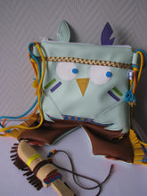 Charger l'image dans la galerie, Patron et tutoriel couture d'Eustache le hibou Apache - sac à dos enfant - hibou -indien