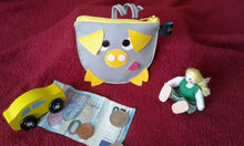 Charger l'image dans la galerie, Porte monnaie maquillage cochon en simili cuir