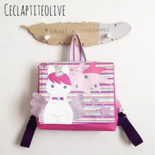 Charger l'image dans la galerie, Patron et tutoriel couture d'Iseult, la licorne à la crinière de feu - sac à dos - enfant - girly - fille - princesse