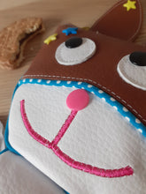 Charger l'image dans la galerie, Patron couture et tutoriel de Lulu, Super Goulu - pochette lapin - sac bandoulière super lapin - Sacaptiloup