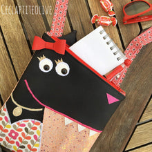Charger l'image dans la galerie, Patron couture et tutoriel Mes rigolos aux grands crocs - pochette bandoulière loup -porte-monnaie loup- sac loup