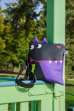 Charger l'image dans la galerie, Patron couture et tutoriel Mes rigolos aux grands crocs - pochette bandoulière loup -porte-monnaie loup- sac loup